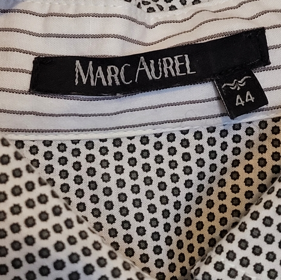 Patterned Button-Up Shirt With Shirred Back - Picture 6 of 14